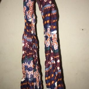 Women’s scarf